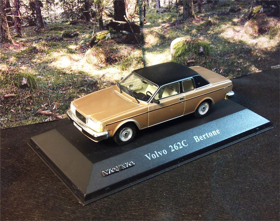 ATLAS   1:43 IXO Volvo 262C Bertone   1976-1982   gold metallic